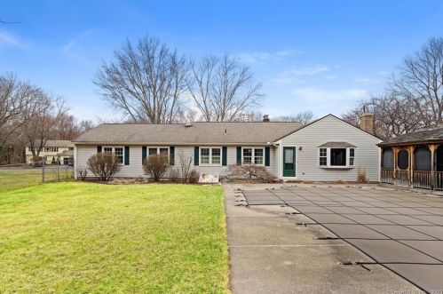 106 Wentworth Dr, Wapping, CT 06074-1259