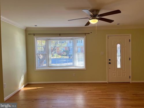 14834 Emberdale Dr, Woodbridge, VA 22193-2669