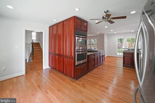 14604 Cobblestone Dr, Silver Spring MD 20905-5807 exterior