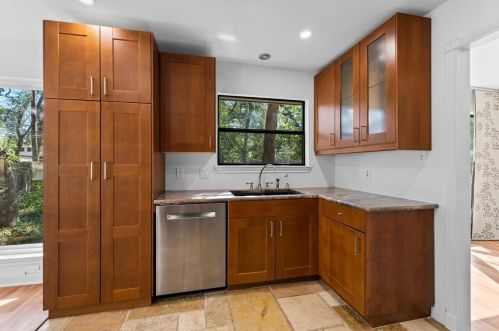 11905 Brookwood Rd, Austin TX  78750-2744 exterior