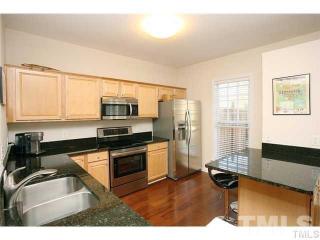 5540 Red Robin Rd, Raleigh, NC 27613-7065