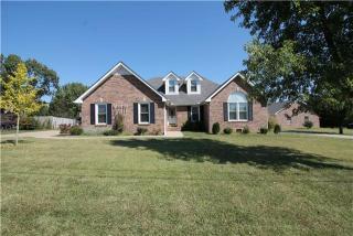 105 Corinth Ct, Murfreesboro, TN 37129-7997