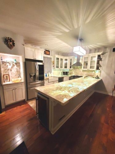 1012 Loomis St, Chicago, IL 60607-4683