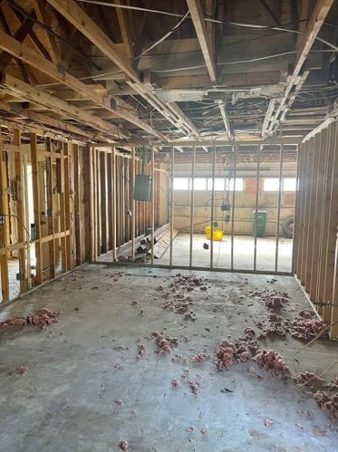 8103 Caisson Cir, Austin TX  78745-6905 exterior