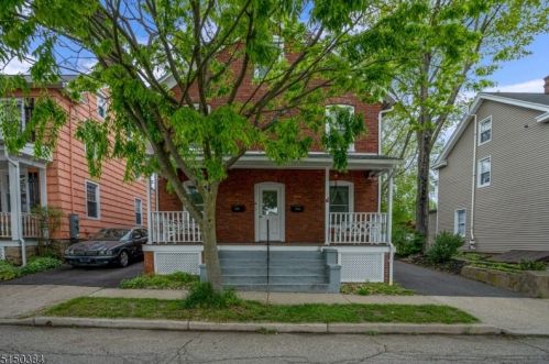 111 Moore St, Hackettstown, NJ 07840-2025