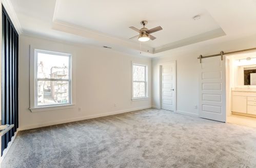 2616 Hackberry St, Cincinnati OH  45206-2121 exterior