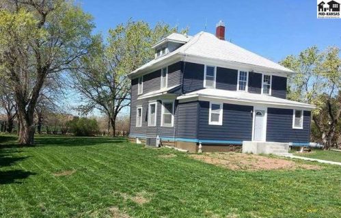 2872 11th Ave, Lindsborg, KS 67456-5075
