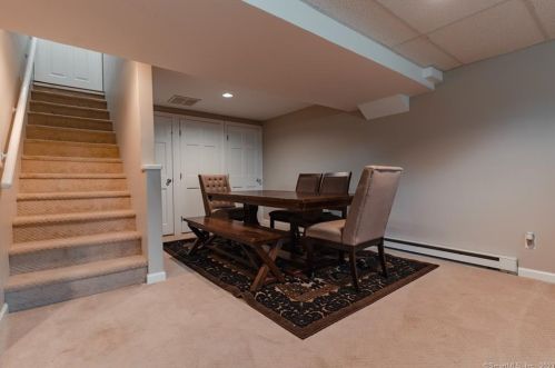16 Paugussett Rd, Sandy Hook CT  06482-1557 exterior