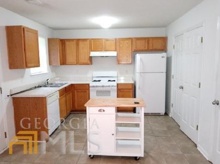 636 Rayella Dr, Stockbridge GA  30281-5979 exterior
