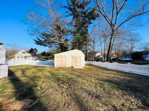 17 Hartshorn St, Killingly CT  06239-4118 exterior