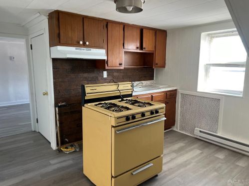 510 William St, Piscataway NJ  08854-2217 exterior