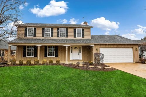 476 Providence Rd, Palatine, IL 60074-3859