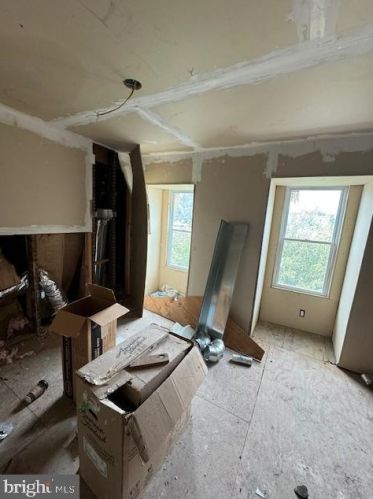 129 63rd St, Philadelphia PA 19142-2303 exterior