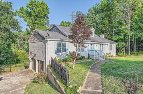 8953 Dornoch Cir, Winston GA  30187-1263 exterior