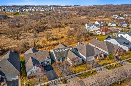 2705 Wessex Dr, Barrington Hills, IL 60118