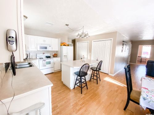 545 2400, Vernal UT  84078-8253 exterior