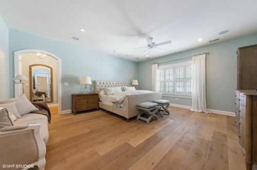 34 Gilbert Ave, Willowbrook IL  60514-1140 exterior