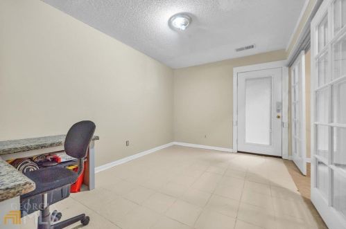 6685 Doublegate Ln, Rex GA 30273-2134 exterior