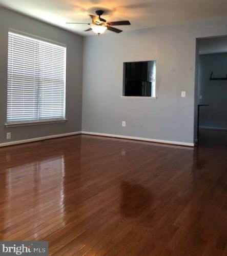 15329 Elizabeth Burbage Loop, Woodbridge VA  22191-4147 exterior