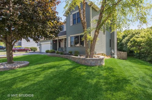 1551 Sandpiper Ln, Bull Valley, IL 60098-3628