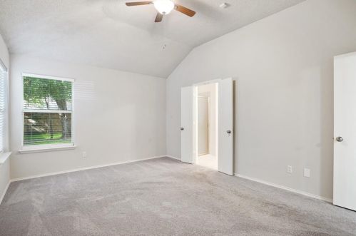 6837 Beaty St, Fort Worth TX  76112-6704 exterior