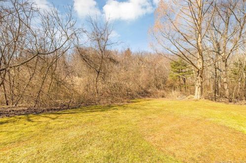 35 Nancy Dr, Wapping CT  06074-4244 exterior