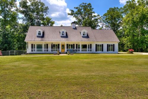 1450 Four Notch Rd, Carrollton, GA 30116-4602