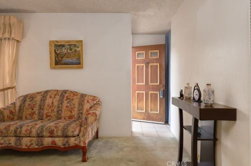 5047 College Ave, Riverside CA  92505-3208 exterior