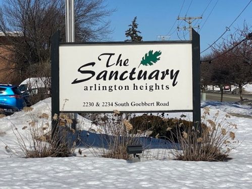2230 Goebbert Rd, Arlington Hts IL  60005-4201 exterior