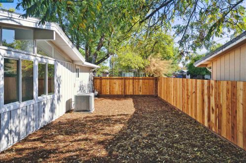 3407 Moretti Dr, Concord CA  94519-2049 exterior