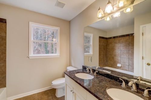 3765 High Point Ln, Atlanta GA  30331-7906 exterior