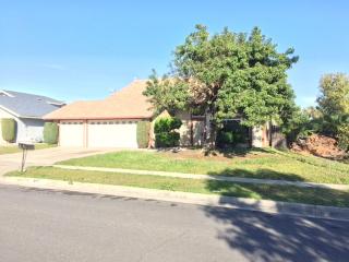 2415 Glenwood Ave, Rialto, CA 92377-4245
