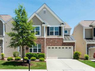 725 Gdn Sq Ln, Cary NC  27560-5311 exterior