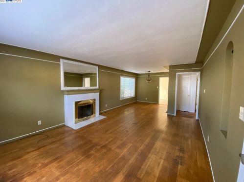 22741 Lorand Way, Hayward, CA 94541-3325
