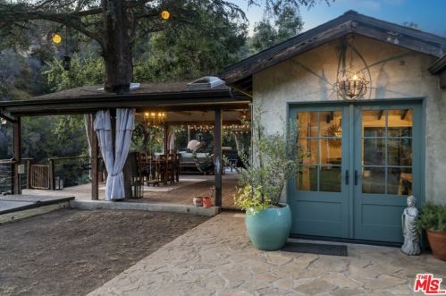 20911 Canyon Trl, Topanga, CA 90290-3608