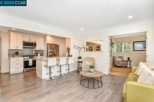 2735 Sinclair Ave, Concord CA  94519-2619 exterior