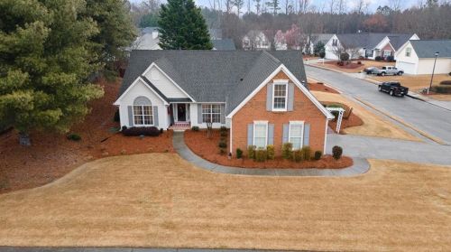 3304 Mill River Cv, Buford, GA 30519-6989