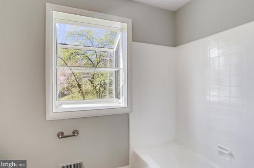 11744 Lovejoy St, Silver Spring MD 20902-1632 exterior