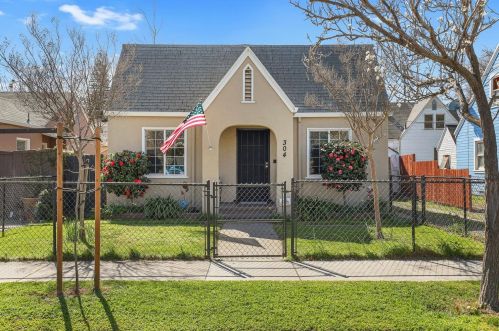 304 Locust St, Lodi, CA 95240-2016