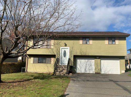 85 Parkwood Ave, Waterbury, CT 06708-2934