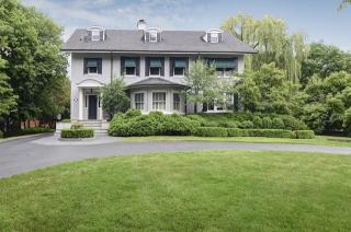 719 Park Ave, Oak Brook IL  60521-4645 exterior