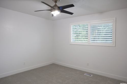 621 Hilo St, Sandy UT 84070-0904 exterior