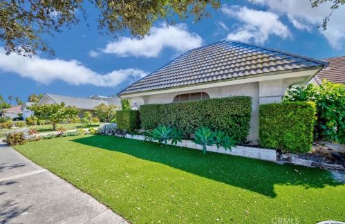 15192 Touraine Way, Irvine CA  92604-3173 exterior