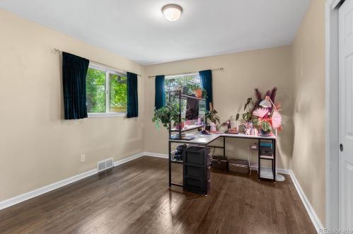 5890 4 Ave, Denver CO 80226-1844 exterior