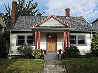 615 Fife St, Tacoma, WA 98406-7208