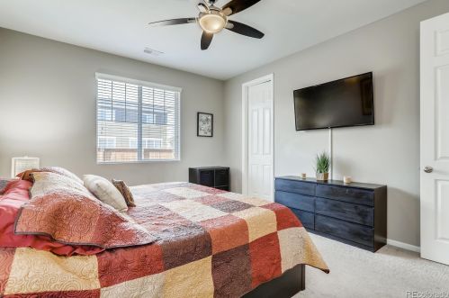 203 Kewaunee Way, Aurora CO 80016-4327 exterior