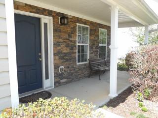 3843 White Pine Rd, Lithonia, GA 30039-5138