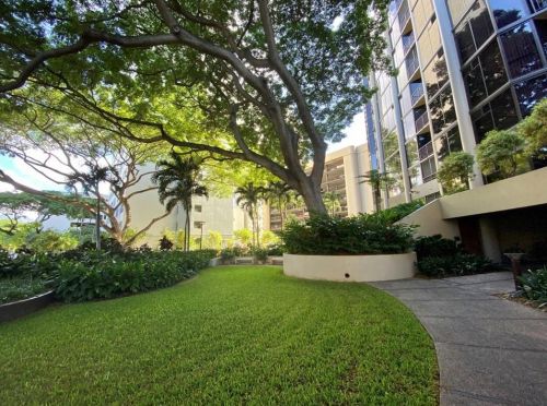 60 Beretania St, Honolulu HI  96817-4752 exterior