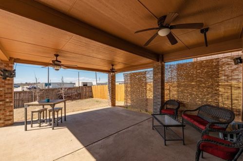 10061 Red Blf Ln, Fort Worth TX  76177-7353 exterior