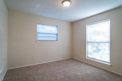 3406 Cheyenne St, Irving TX  75062-3013 exterior